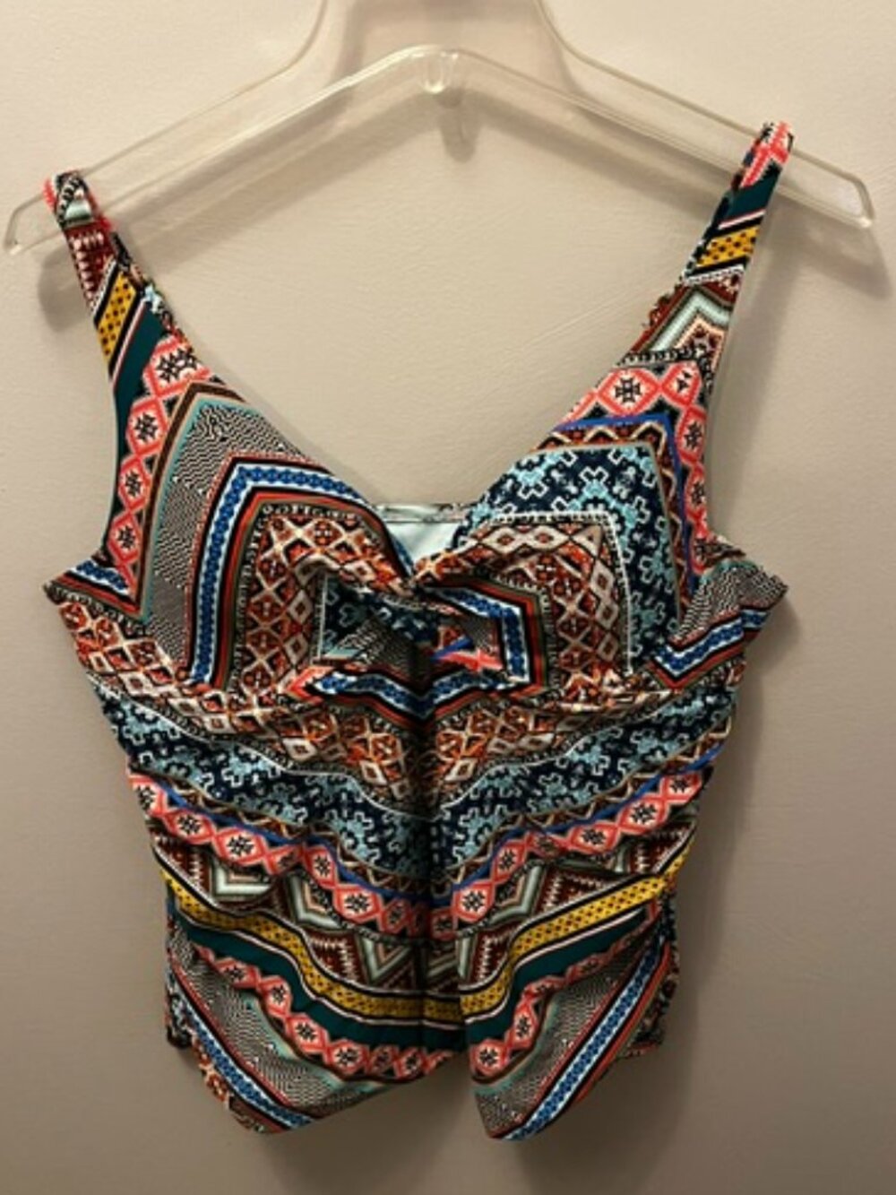 Women's Swimsuit Multicolored boho tankini top, Size XL. Padded cups, Ex Cond!